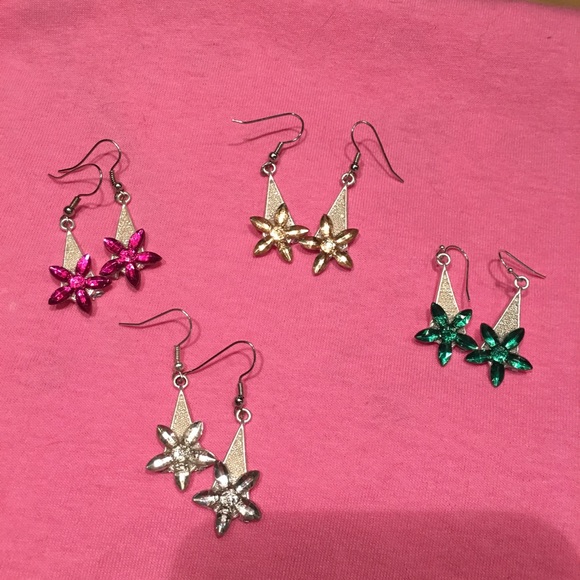 White crystal dangle earrings NWT - Picture 2 of 5